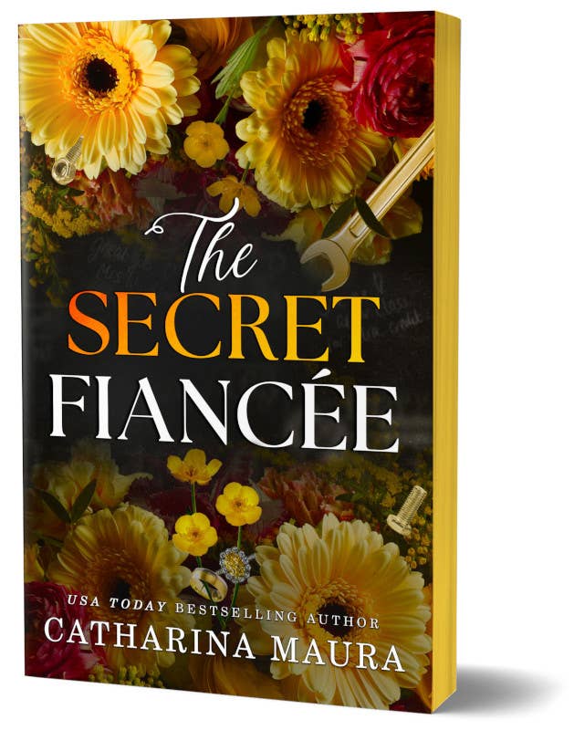 Secret Fiancée (Deluxe)- Catharina Maura