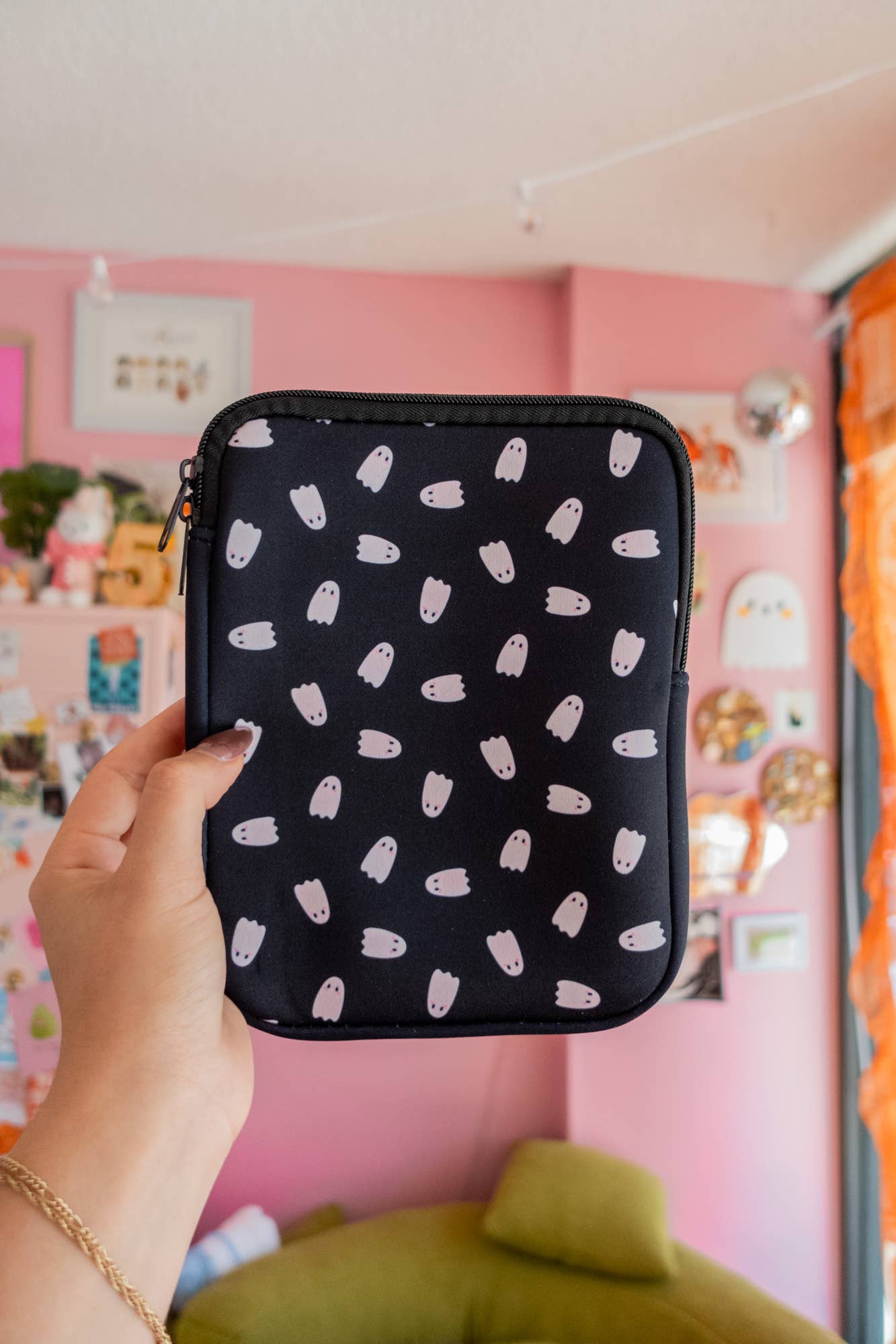 Ghosties Kindle & E-reader Zipper Sleeve