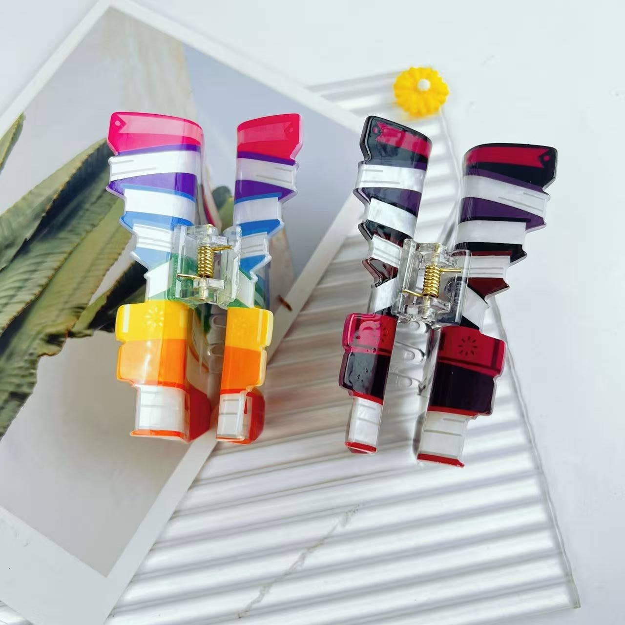 Stacked Book Design Claw Clip