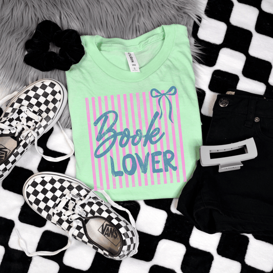 Book Lover Graphic T-Shirt