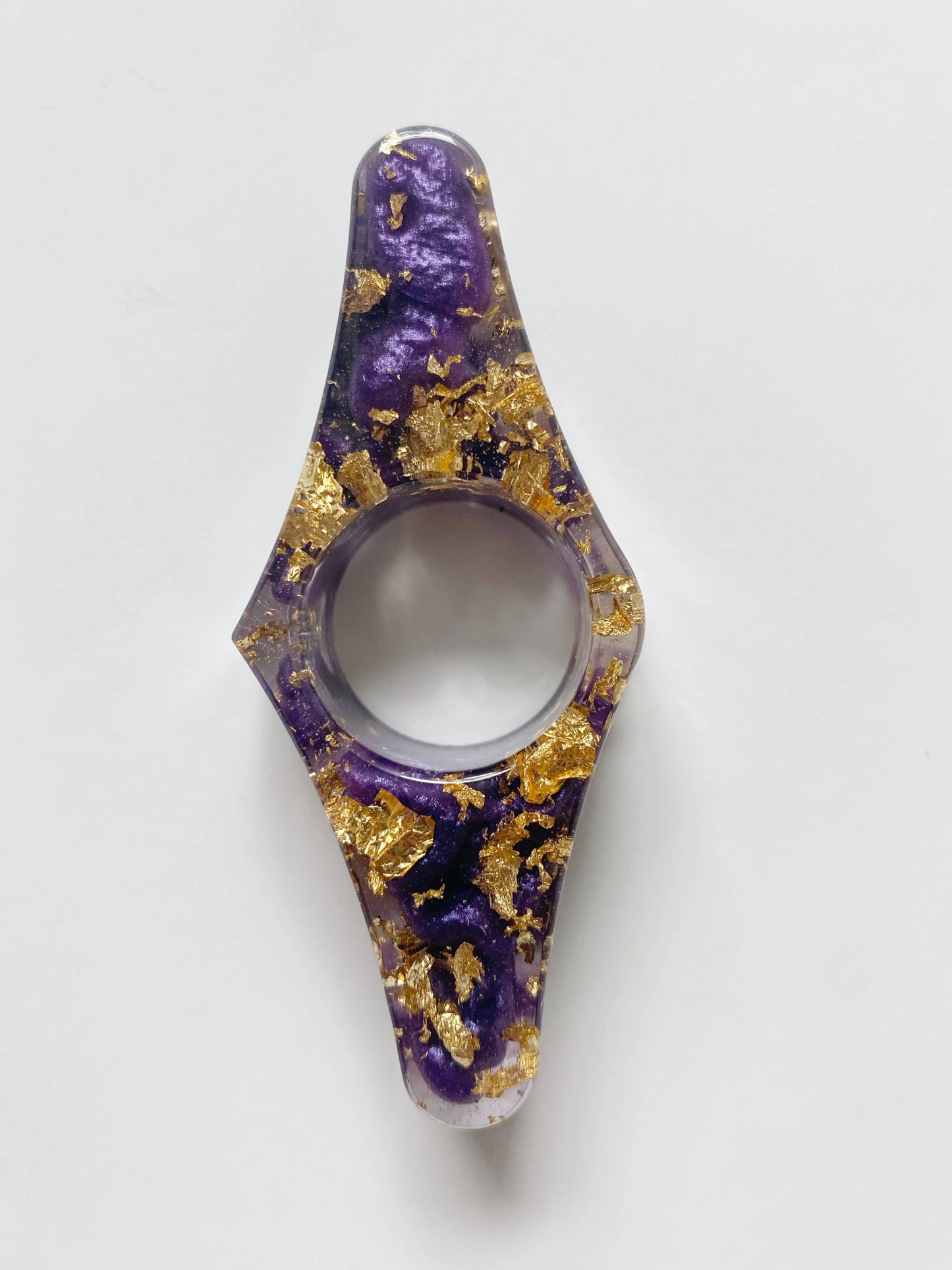 Romantasy Courts Thumb Book Holders