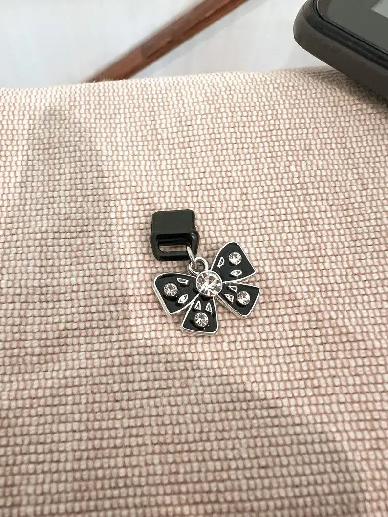 Black Bow Kindle Charm USB-C