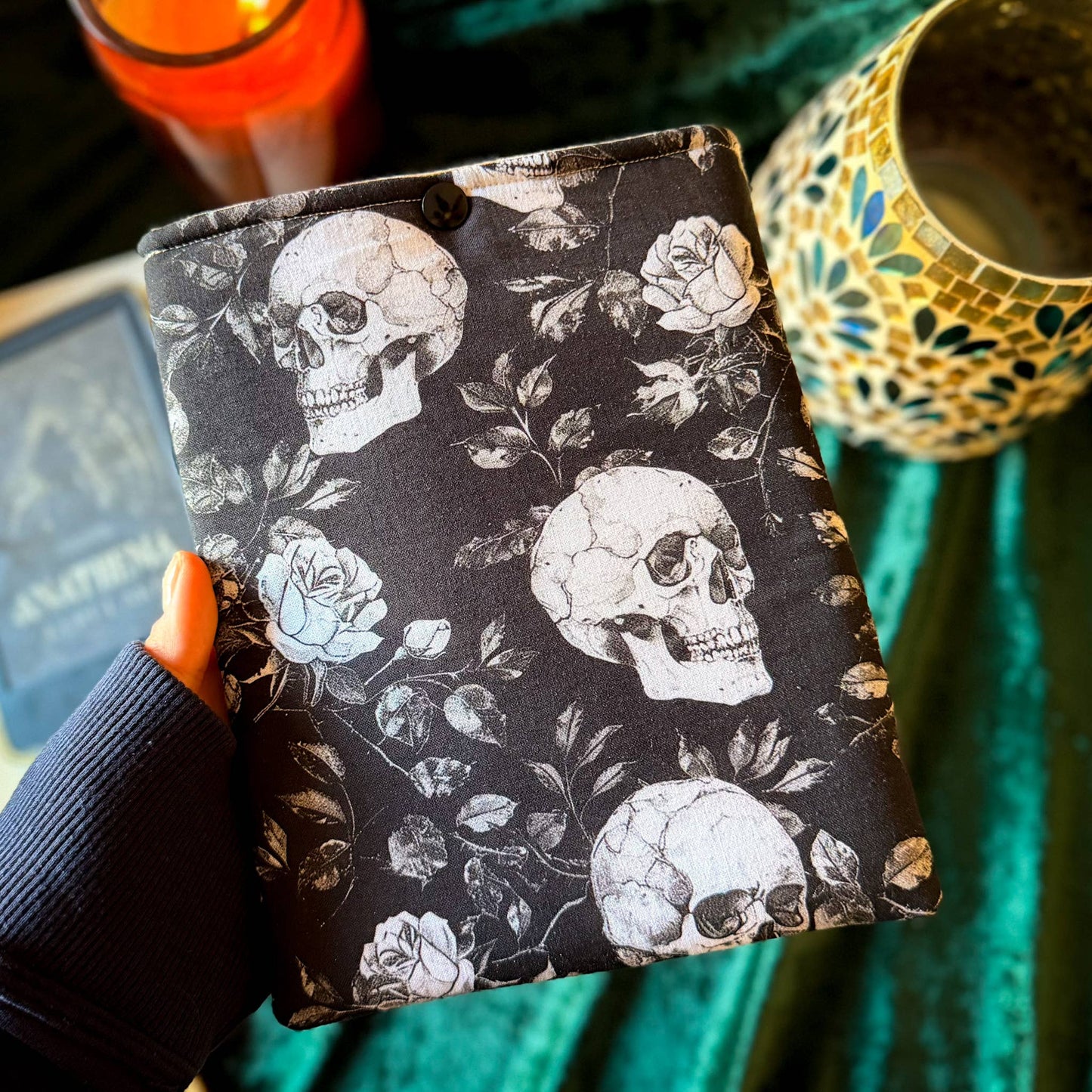 Dark Romance Skull Padded Kindle Sleeve