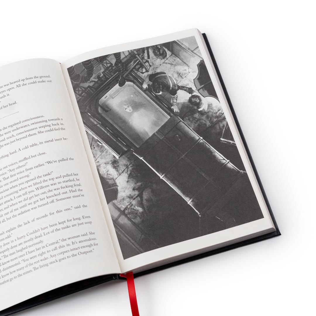 Alchemised (Deluxe Three Book Slipcase)- Senlinyu