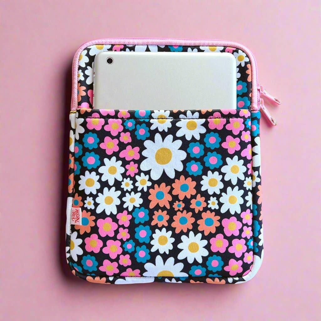 E-Reader/Book Sleeve - Darling Daisy