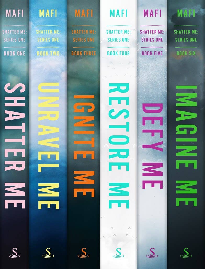 Restore Me Deluxe Limited Edition: Tahereh Mafi