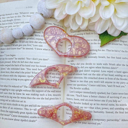 Romance Thumb Book Holder