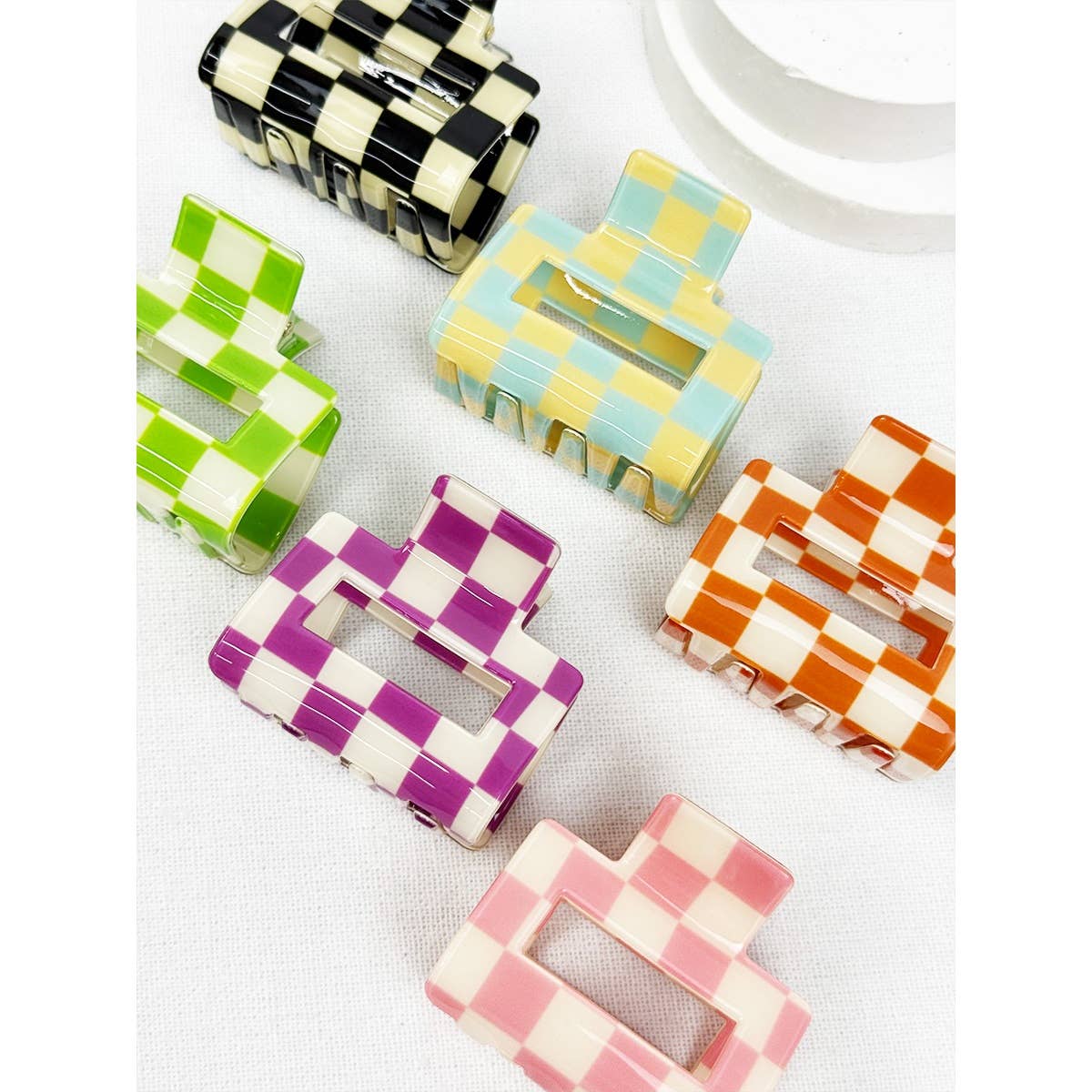 Checkered Medium Hair Clip