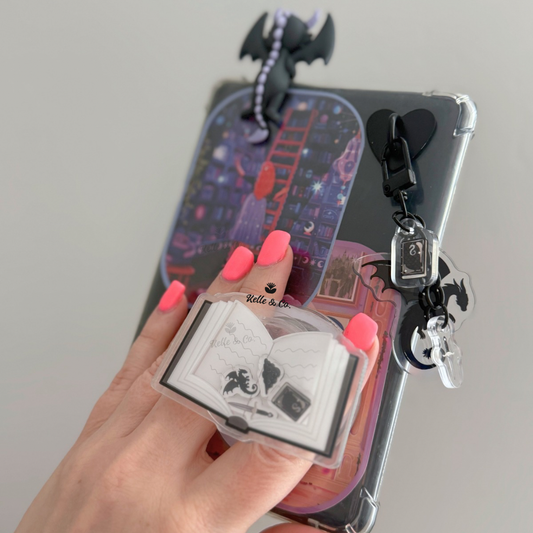 Fantasy book Shaker Kindle Grip